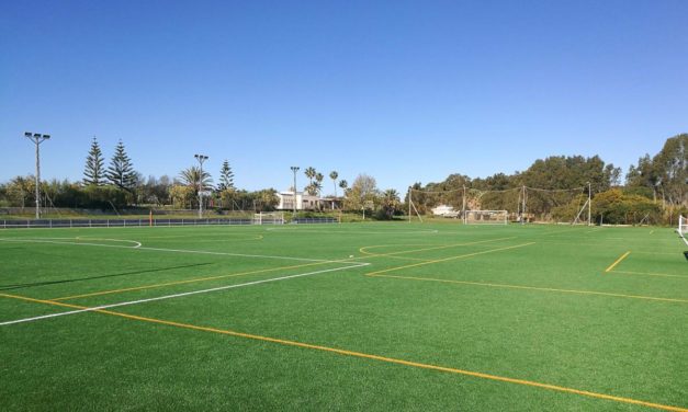 El PSOE urge licitar el campo de césped y la pista de atletismo