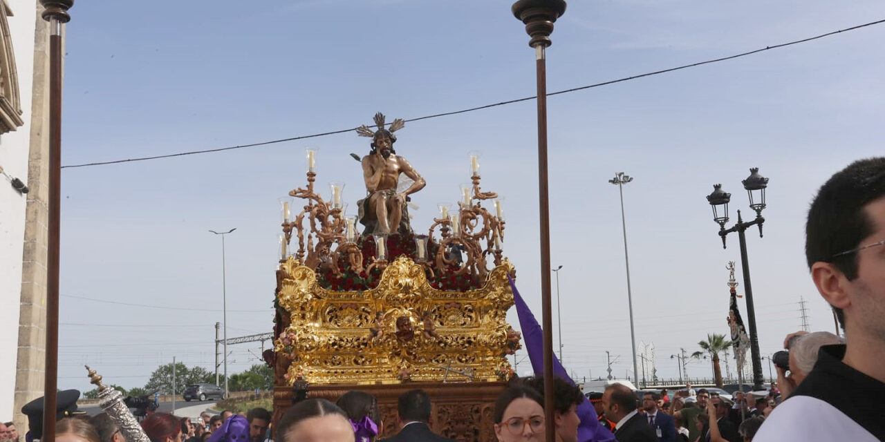 Resumen del Jueves Santo en El Puerto: Humildad y Paciencia