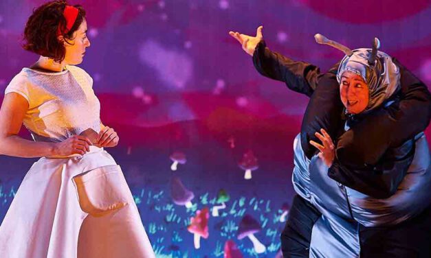 ‘Alicia’ en el País de las Maravillas, teatro para toda la familia este domingo en El Puerto