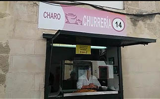 "Esta crisis no va a poder conmigo", los churros del puesto de Charo