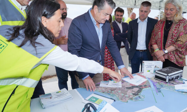 Presentado en la playa de La Puntilla el primer plan autonómico ante el riesgo de maremotos