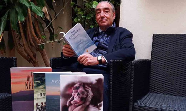 García de Romeu publica ‘Bajo el mismo cielo’, una recopilación de artículos de opinión