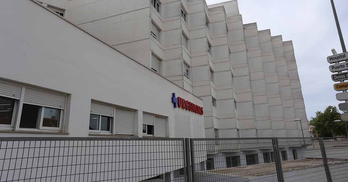 El hospital de El Puerto habilita de nuevo una entrada para posibles casos de Covid