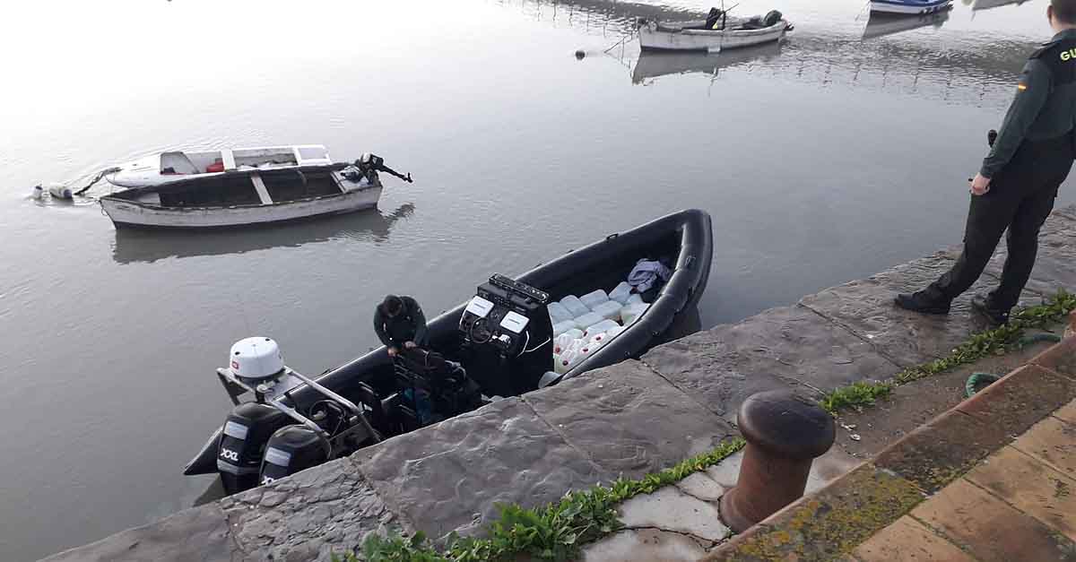 La Guardia Civil intercepta una narcolancha en el río Guadalete