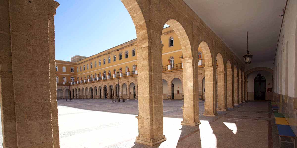 El Ayuntamiento impulsa la empleabilidad con nuevos convenios en el IES Mar de Cádiz, Pintor Juan Lara y Safa San Luis