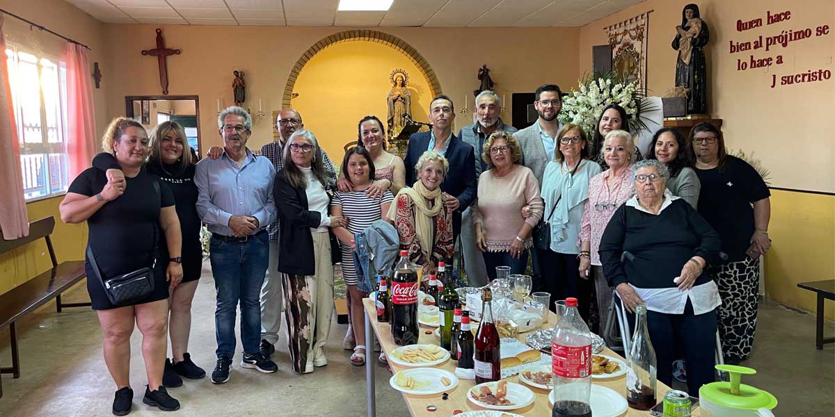 Vecinos de la Sierra de San Cristóbal celebran la Cruz de Mayo con música, baile y devoción