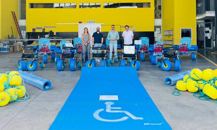 Las playas de El Puerto refuerzan su accesibilidad con nuevo equipamiento