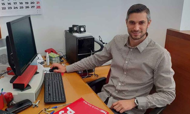 El PSOE afea a Beardo que vote no a controlar el "turismo de borrachera"