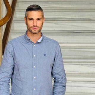 Ángel González, secretario general del PSOE de El Puerto, acusado de engrilletar a su hijastro
