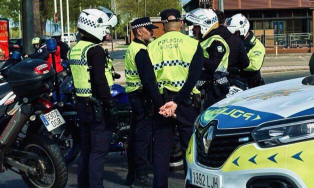 Reconocimiento y gratitud a la labor de la Policía Local y Policía Nacional desde el Ayuntamiento de El Puerto