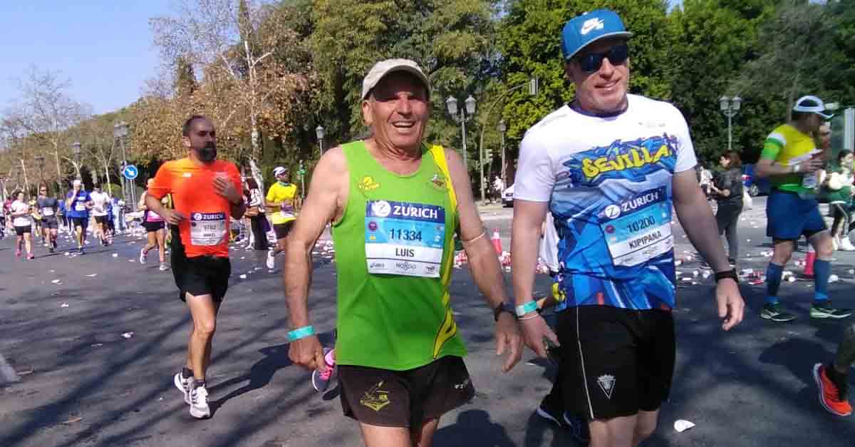 Luis Caballero sigue sumando Maratones de Sevilla a sus piernas
