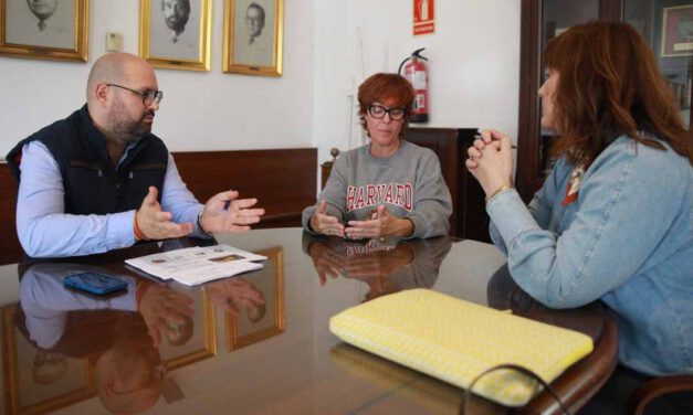 El proyecto de accesibilidad cognitiva de Autismo El Puerto impulsa mejoras en el uso del autobús urbano