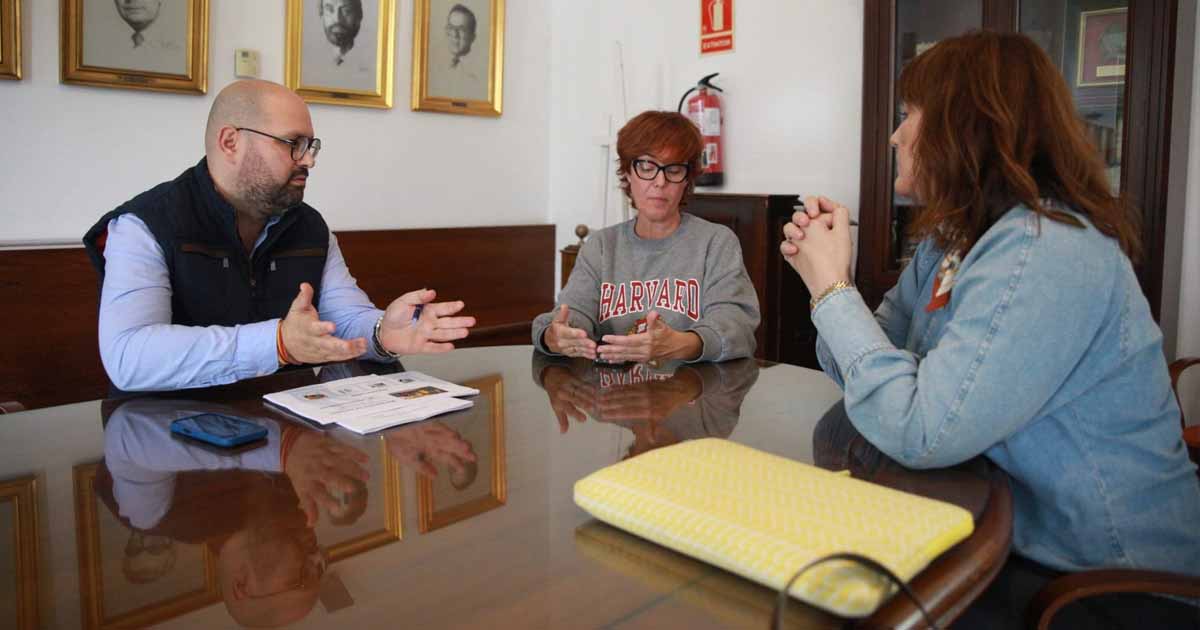 El proyecto de accesibilidad cognitiva de Autismo El Puerto impulsa mejoras en el uso del autobús urbano