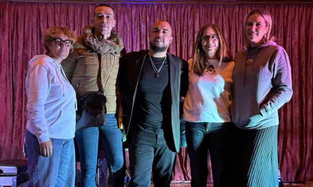 Éxito del Concierto Acústico organizado por Germán Morales en beneficio de la Asociación Autismo El Puerto