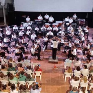 La Banda de Música “Maestro Dueñas” rinde homenaje a la zarzuela en el concierto que ofrece este jueves