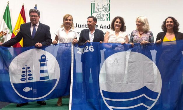 El Puerto revalida cinco Banderas Azules y el distintivo Centro Azul para este verano