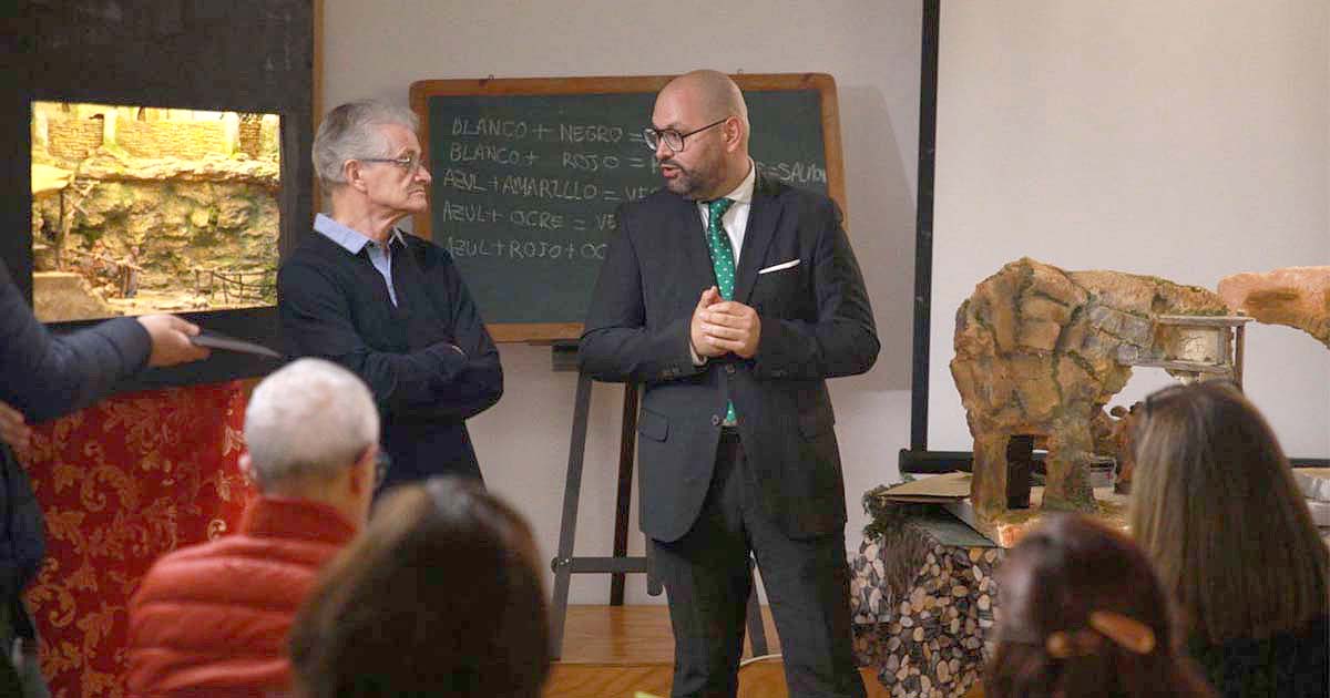 Treinta alumnos completan el curso de construcción de belenes en el Centro Cívico Augusto Tolón