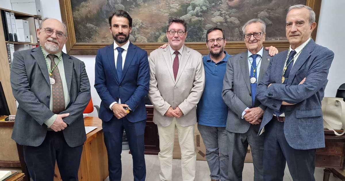 La Academia de Bellas Artes Santa Cecilia inaugura el curso con la conferencia “Universo y Dios”