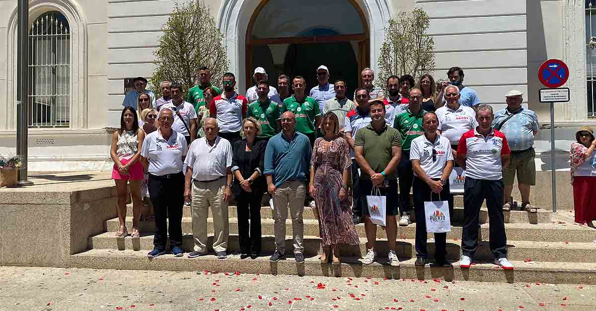 Recepción a los jugadores del VIII Trofeo Ciudad de El Puerto Juan de La Cosa de Bolo Palma