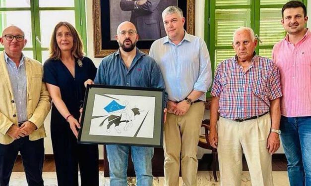 Beardo recibe a una nutrida delegación cántabra para presentar el X Trofeo Ciudad de El Puerto 'Juan de la Cosa' de Bolo Palma