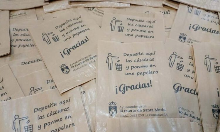 El Ayuntamiento de El Puerto repartirá 15.000 bolsas para cáscaras durante la Semana Santa