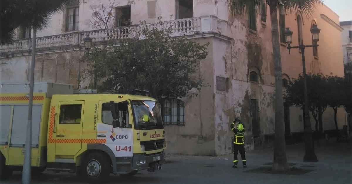 Reclaman actuaciones urgentes tras nuevos desprendimientos en el antiguo hospital de San Juan de Dios