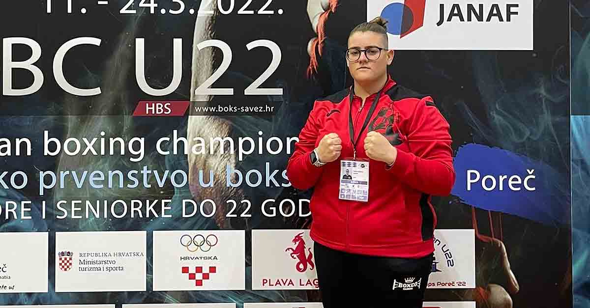 La boxeadora portuense Zaira García Garay, con el equipo olímpico español en el Europeo sub 22