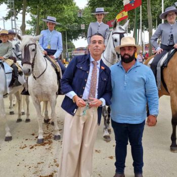 El Paseo de Caballistas suma a los más pequeños con una entrega de diplomas en la Feria