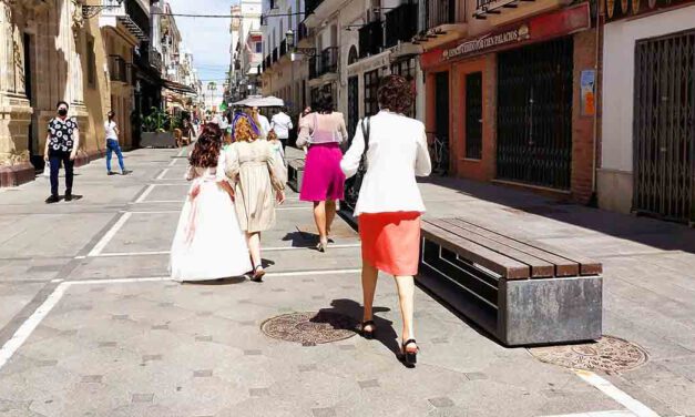 La Junta alerta de rebrotes por comuniones y reuniones familiares