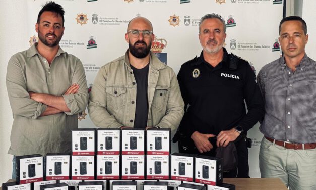 La Policía Local estrena cámaras corporales en el dispositivo de la motorada