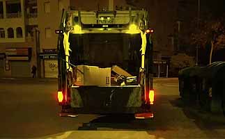 El PSOE denuncia que el gobierno ha tirado el reciclaje de Reyes al vertedero
