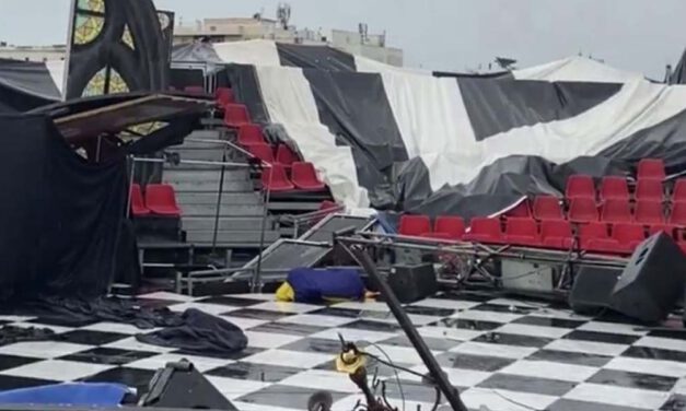 El fuerte temporal de viento y lluvia arrasa con el Circo Encantado