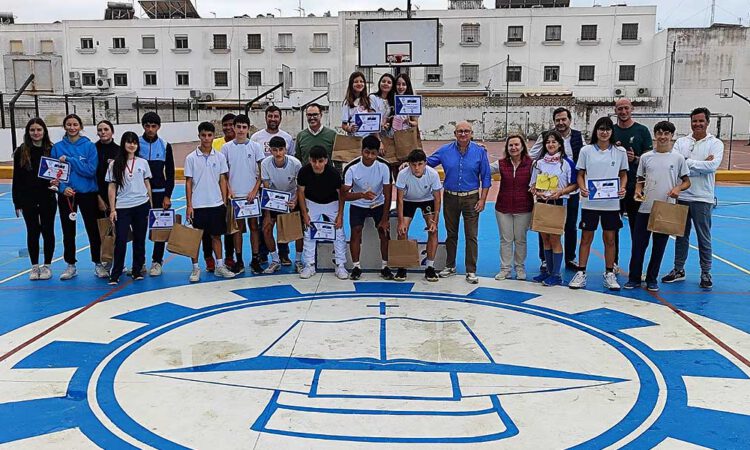 Celebrada la carrera solidaria "Corre por una Causa" en el Colegio SAFA San Luis