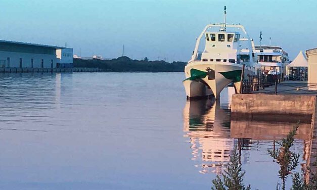 Suspendidas las rutas gratis para los viajeros del catamarán