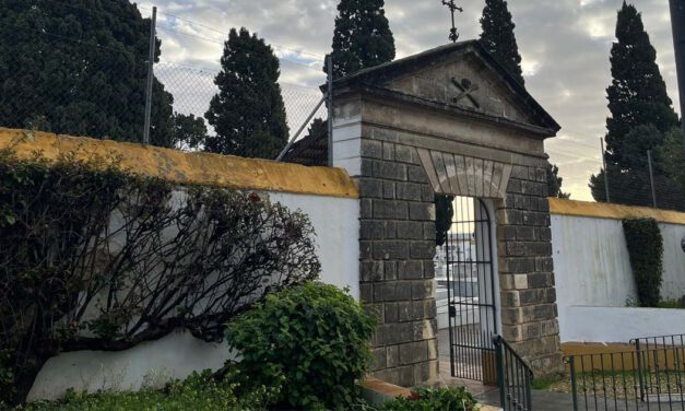 El Ayuntamiento cierra de forma preventiva el cementerio municipal por la llegada de la borrasca Kristin