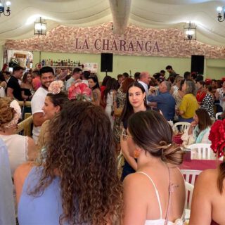 “La Charanga” vuelve a triunfar en el Concurso de Casetas de la Feria 2025