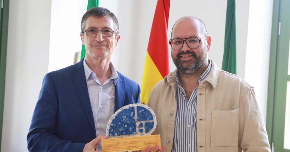 Coca – Cola reconoce al Ayuntamiento su colaboración en el proyecto Mares Circulares