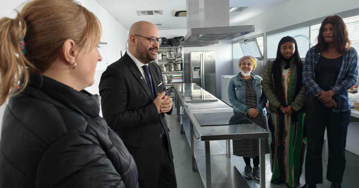 El Centro Cívico acoge un taller de cocina intercultural para reforzar la convivencia