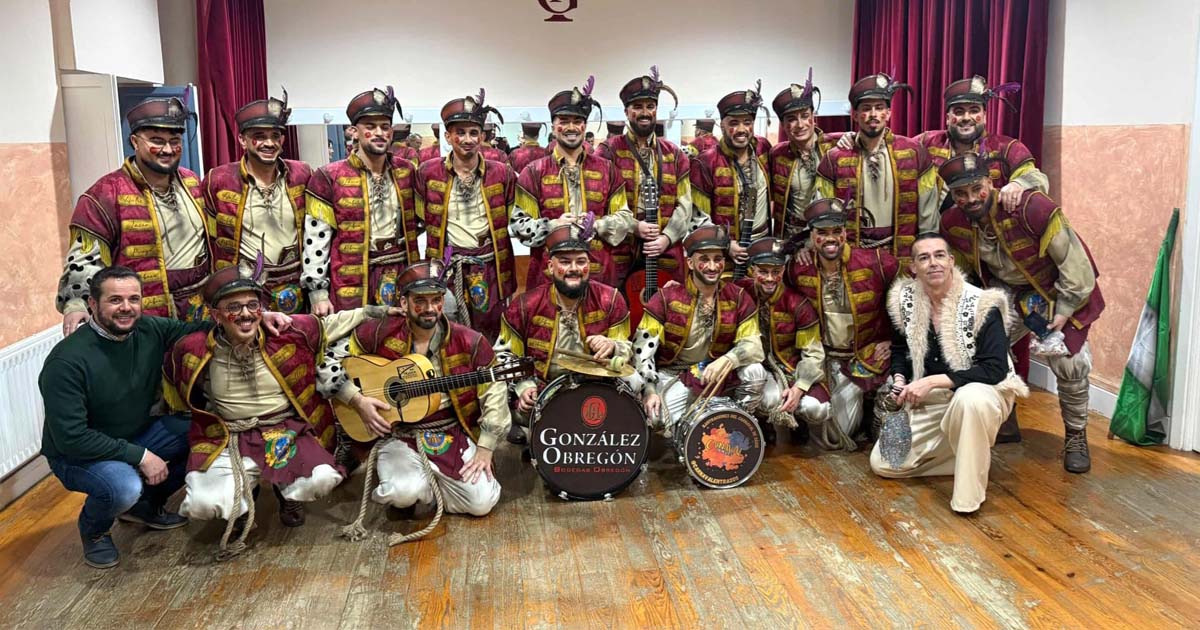 La comparsa portuense “La palabra de Cádiz” deja huella en los cuartos del COAC