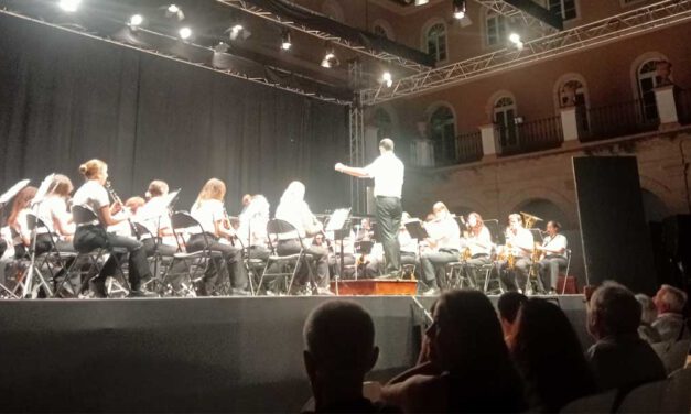 Tres conciertos para disfrutar de las noches de agosto en El Puerto