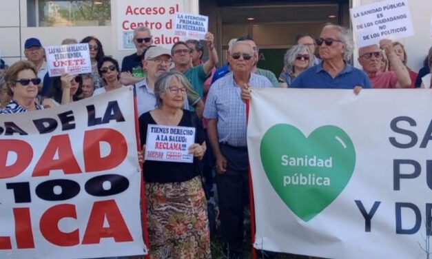 Vecinos alzan la voz contra el cierre parcial de centros de salud en verano