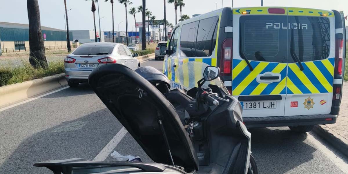 La Policía Local intensifica su presencia en la Avenida Felipe VI para prevenir las carreras ilegales previas a la Motorada