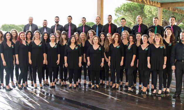 La Coral Jardín Menesteo lleva al Muñoz Seca las voces de Alberti y Lorca