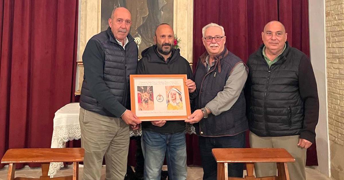 Un nuevo cuadro refuerza la tradición cofrade en la capilla de la Plaza de Toros