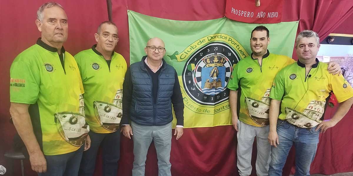 El Campeonato de Navidad del Club de Dardos Portuense convocó a 60 lanzadores