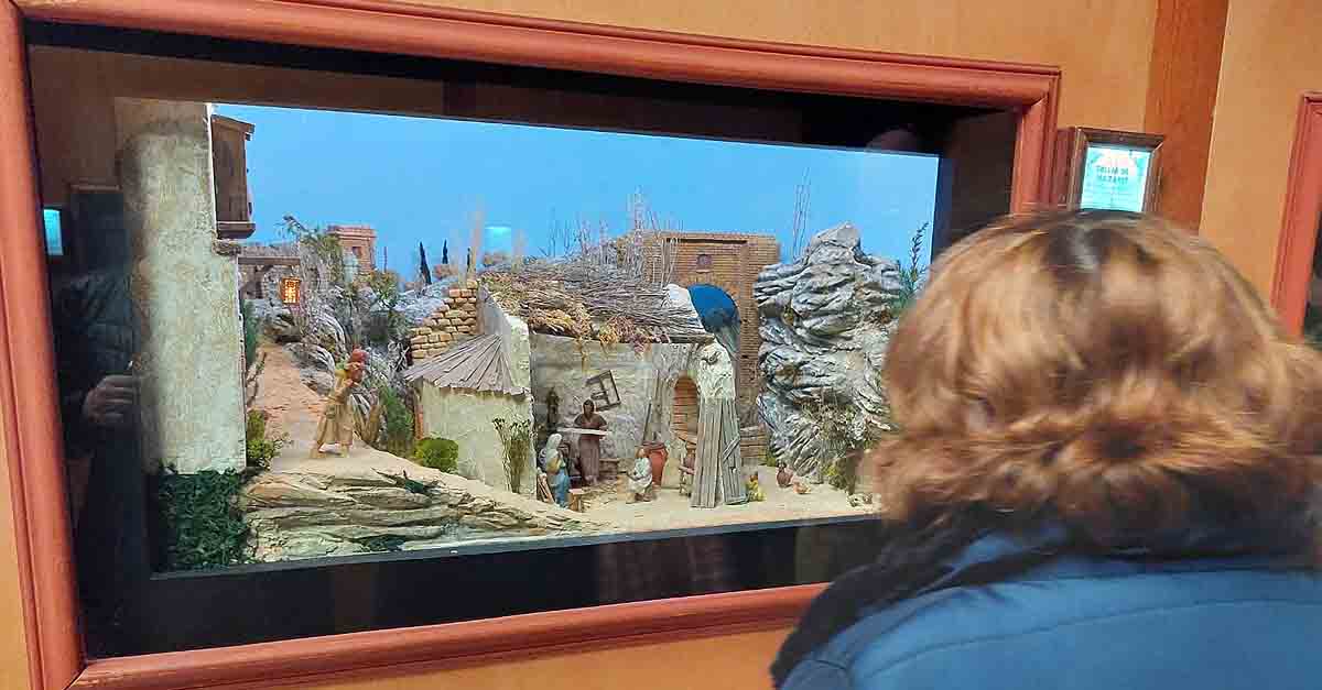 La Asociación de Belenistas Portuense inaugura su de belenes y dioramas