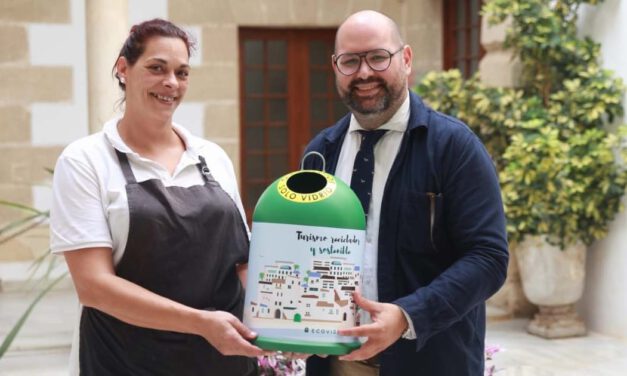 Arranca la entrega de los mini-iglús de la campaña Bandera Verde de Ecovidrio