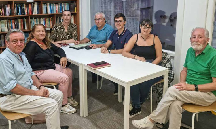 Calleja y la Asociación de Amigos de los Patios Portuenses preparan ya la próxima edición de la Fiesta