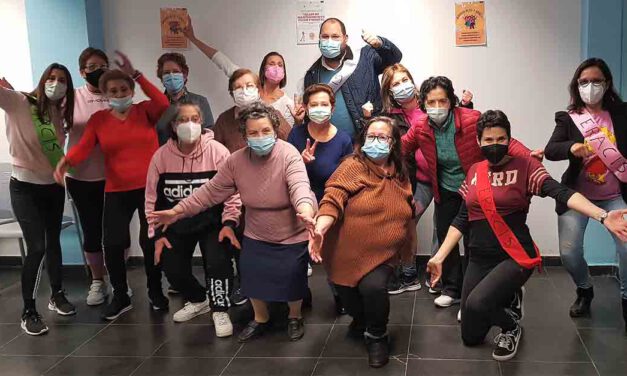 Buena acogida del taller sobre “Mantenimiento Físico y Mental” de la Eracis en Barrio Alto y Centro Histórico Portuense