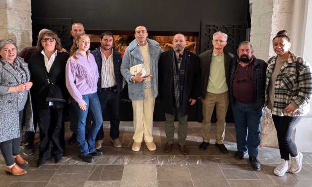 La Asociación de Belenistas Portuense "Ángel Martínez" presenta un espectacular nacimiento en la ermita de Santa Clara